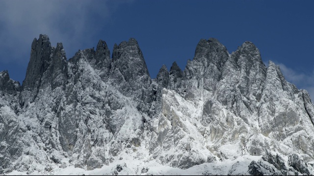 阿尔卑斯山景观与Hochkönig，徒步区，阿尔卑斯山，Mühlbach，萨尔茨堡地，奥地利，欧洲视频下载