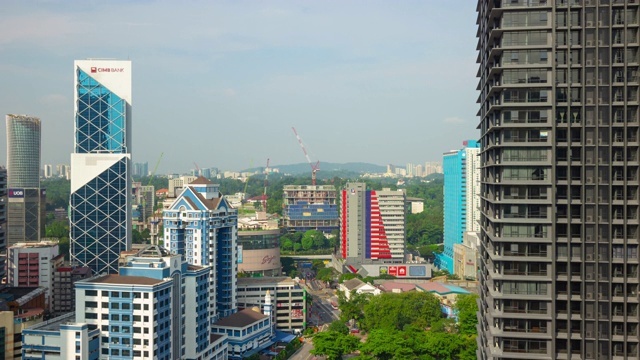 晴朗的一天吉隆坡城市景观屋顶全景4k时间间隔马来西亚视频素材