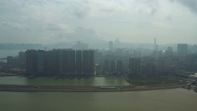 晴天雾澳门市中心珠海市海湾航拍全景4k中国视频素材