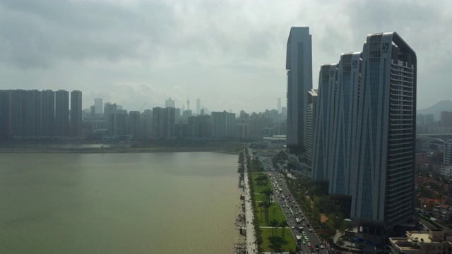 晴天雾澳门市中心珠海市海湾航拍全景4k中国视频素材