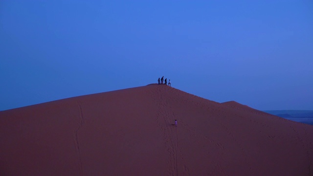 摩洛哥Merzouga沙漠的景观和沙丘视频素材