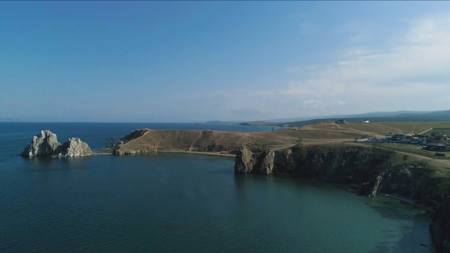 贝加尔湖夏季景观标志性地标。视频素材