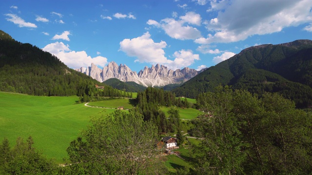 圣玛达莱娜，瓦尔在Funes, Bolzano / Italy视频素材