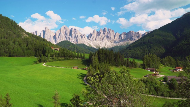 圣玛达莱娜，瓦尔在Funes, Bolzano / Italy视频素材