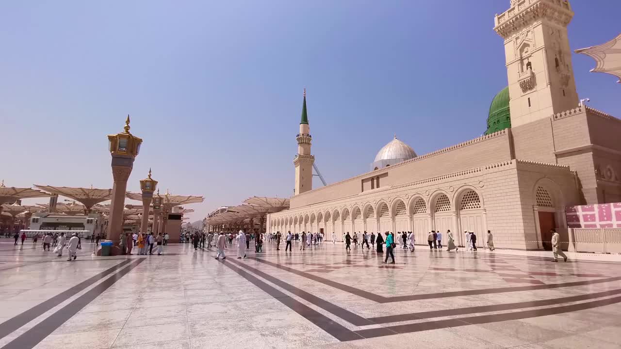 麦地那(麦地那)纳维清真寺外建筑剪辑片段视频下载