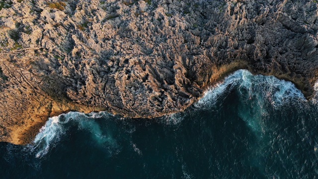 鸟瞰图，坎塔布里亚海，群岛，坎塔布里亚，西班牙，欧洲视频素材