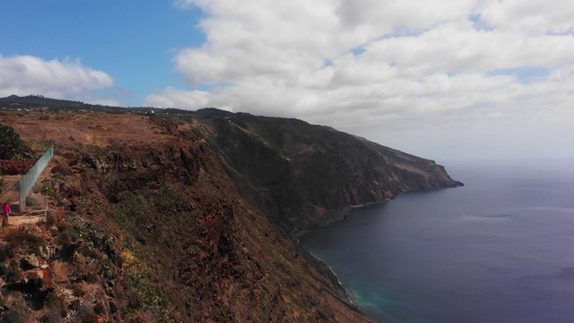 葡萄牙马德拉Ponta Do Pargo灯塔瞭望台视频素材