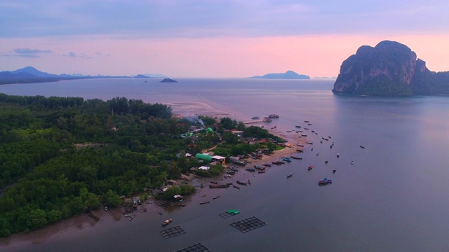 鸟瞰图拍摄美丽的风景和安达曼海日落，热带海滩海在泰国南部，亚洲视频素材