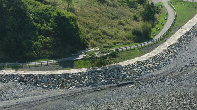 缩小拍摄的美国土著纪念遗址在鹿岛的海岸线视频素材