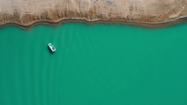 海上渔船视频素材