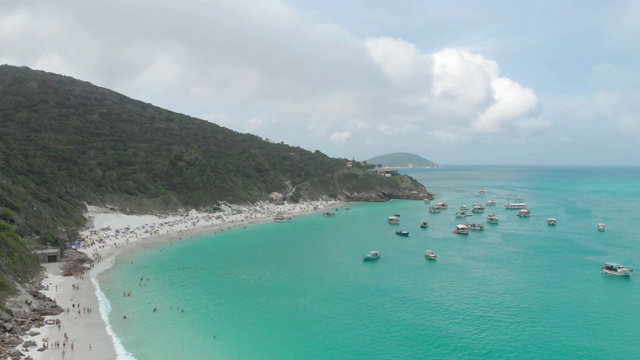 Arraial do Cabo美丽海滩的鸟瞰图视频素材