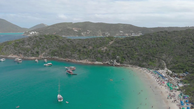 Arraial do Cabo美丽海滩的鸟瞰图视频素材