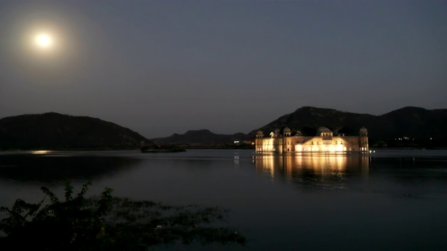 斋浦尔宫的满月夜景视频素材