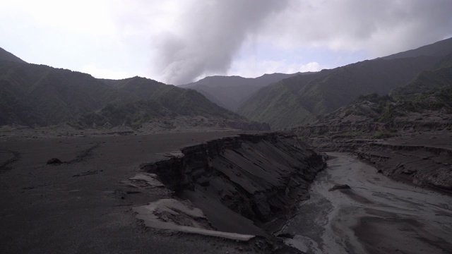 布罗莫火山日出时的风景视频素材