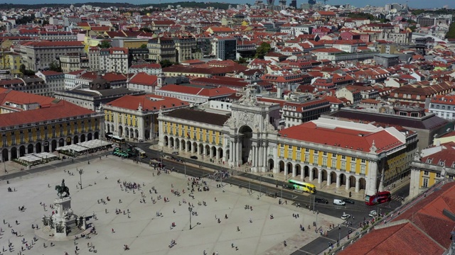 Rua Augusta Arch in Praca do Comercio(商业广场)/葡萄牙里斯本视频素材