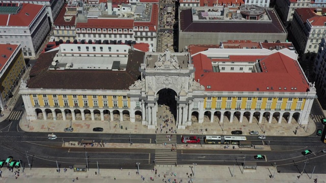 Rua Augusta Arch in Praca do Comercio(商业广场)/葡萄牙里斯本视频素材