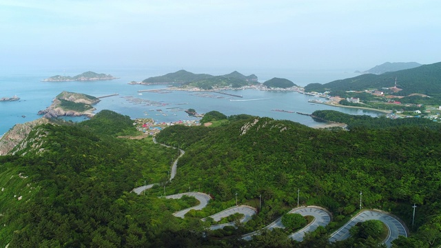 韩国全罗南道黑山岛Sanglasan山12 Gubi-gil路和黑山道港视频素材