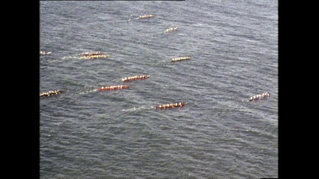 鸟瞰图莫洛凯锄头独木舟比赛;1983视频素材