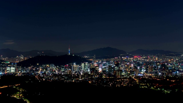 韩国首尔市区南山大厦白天到晚上的风景视频素材