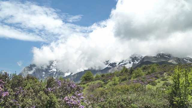 TL:中国四川省四姑娘山国家公园海子谷四姑娘山地区的山脉自然景观视频素材