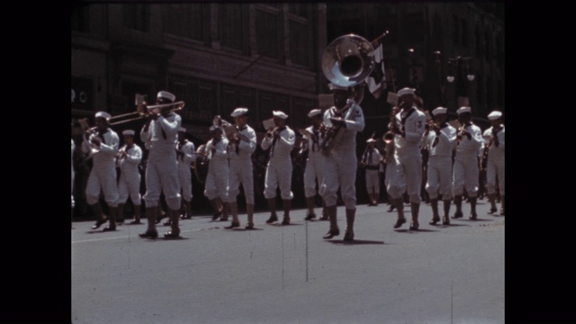 1941年，美国纽约第五大道阅兵，海军军乐队视频素材