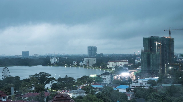 雨落在仰光市，时间流逝视频视频素材