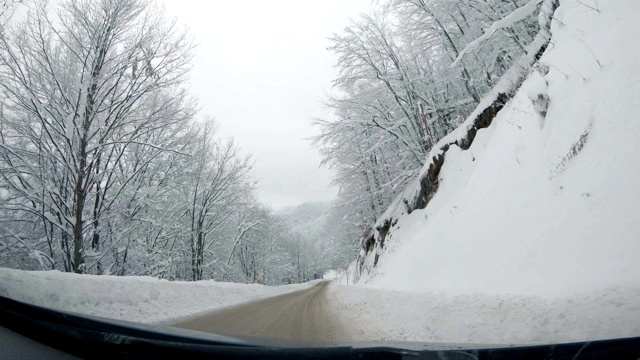 雪开车视频素材