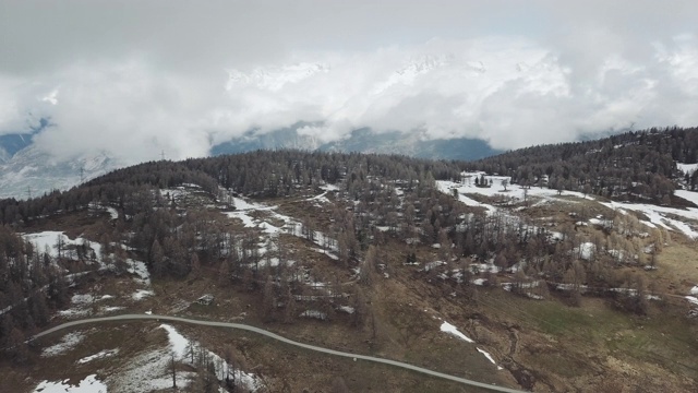 神秘山与雾和云无人机镜头视频素材