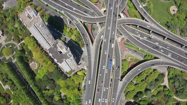 公路交汇处鸟瞰图视频素材