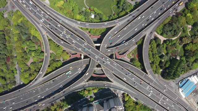 公路交汇处鸟瞰图视频素材