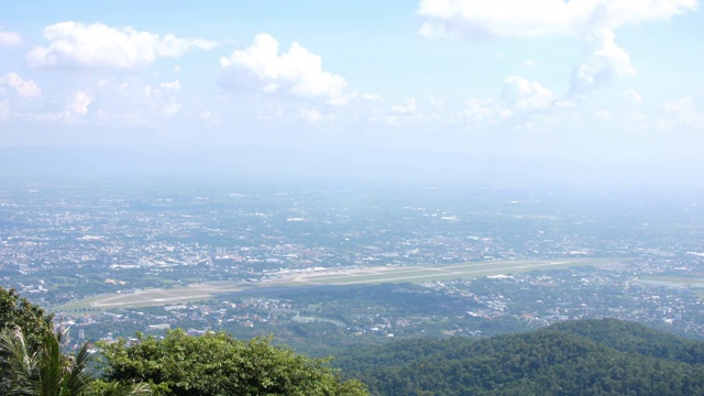 泰国清迈的山景和机场，4K视频素材