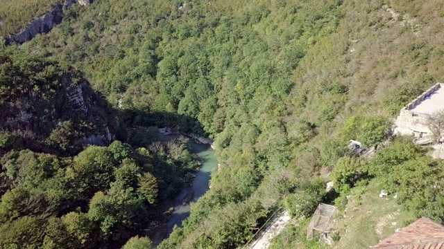 鸟瞰图Gelati修道院，Motsameta，库塔伊西，格鲁吉亚视频素材