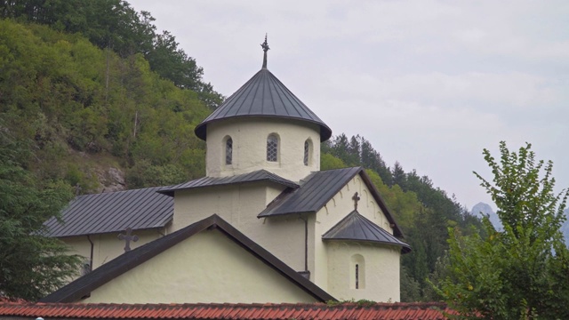 修道院Moraca。一个山村的教堂。黑山共和国视频素材