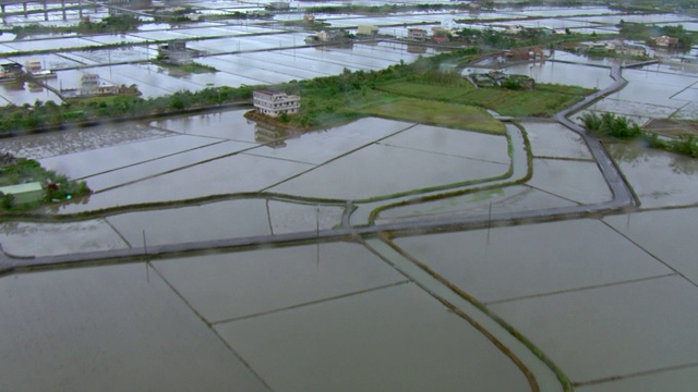 飓风过后，洪水淹没了农田和居民区。视频素材