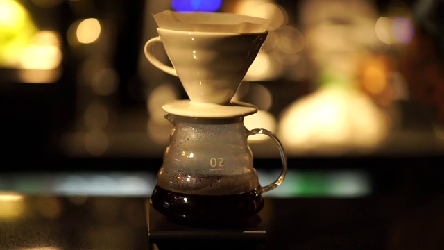 Hario V60咖啡冲泡和服务视频下载