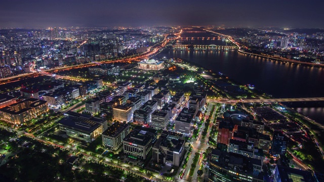 韩国首尔，国会大厦和汉江周围的夜景视频素材