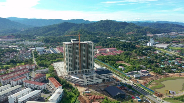 马来西亚沙巴州勐嘎达镇，早上交通拥堵，当地人的日常生活视频素材