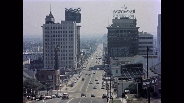 汽车在城市高速公路上行驶，旧金山，加利福尼亚，美国视频素材