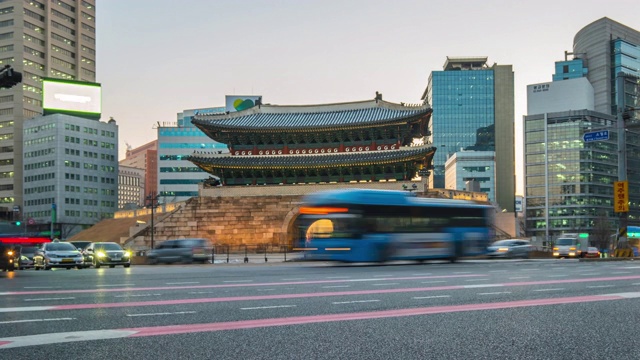 韩国首尔南大门夜景的延时视频素材