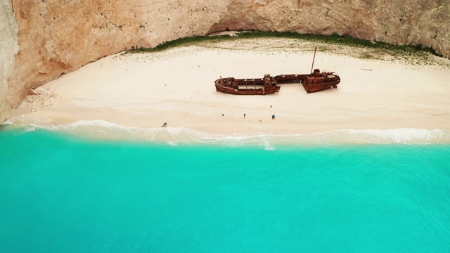 Navagio(沉船)海滩鸟瞰图Zakynthos岛，希腊。视频素材