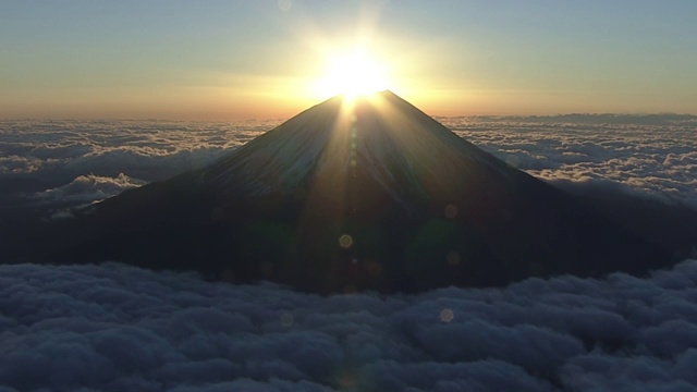 航空，钻石富士与一年的第一次日出，日本视频素材