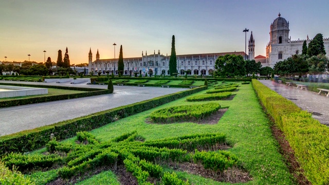 Mosteiro dos Jeronimos timelapse，位于葡萄牙里斯本的贝伦区视频素材