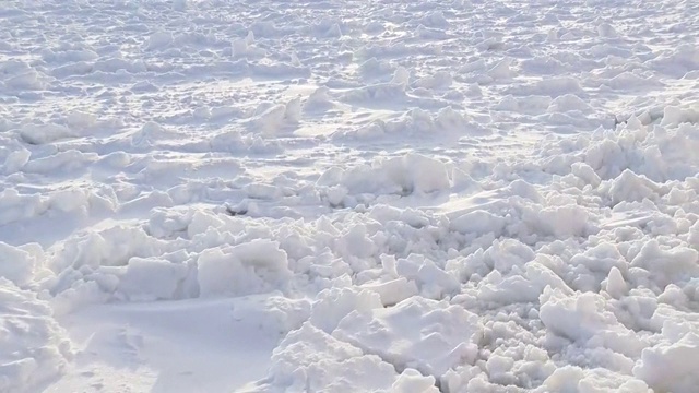 被浮冰覆盖的海洋，北海道，日本视频素材