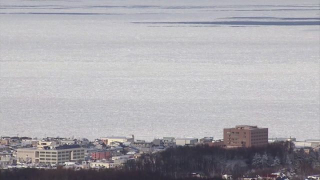 漂流冰到达海岸，北海道，日本视频素材