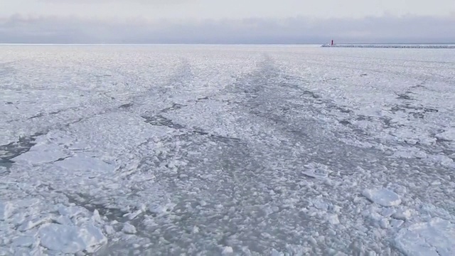 被浮冰覆盖的海洋，北海道，日本视频素材