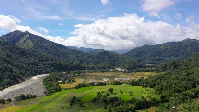 菲律宾吕宋岛的科迪勒拉山脉鸟瞰图视频素材