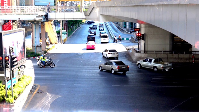 4k时间间隔沙顿路和庄农斯早上塞车，车很多。视频素材