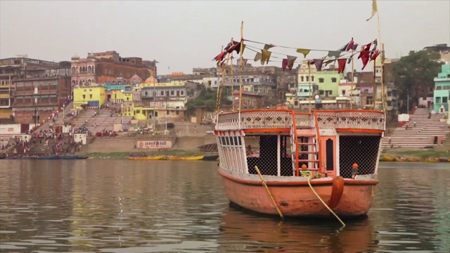 Vijayanagaram Ghat的观点
来自印度恒河视频素材