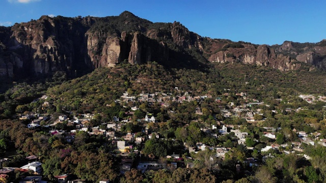 tepozteco山的景色视频下载