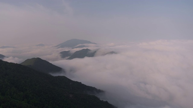 韩国庆尚南道米里扬西山上的云海视频素材